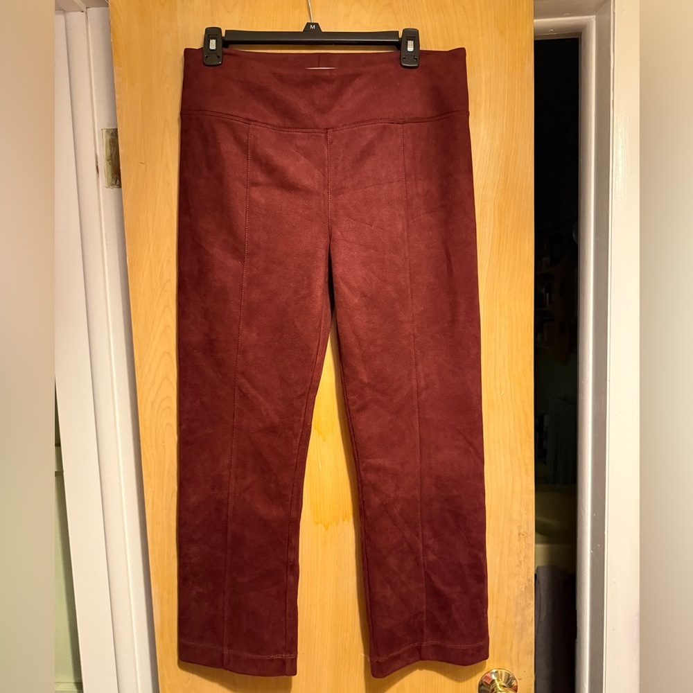 Mudd FLX Ponte Burgundy Suede Ponte Kick Cropped Pants Size Large